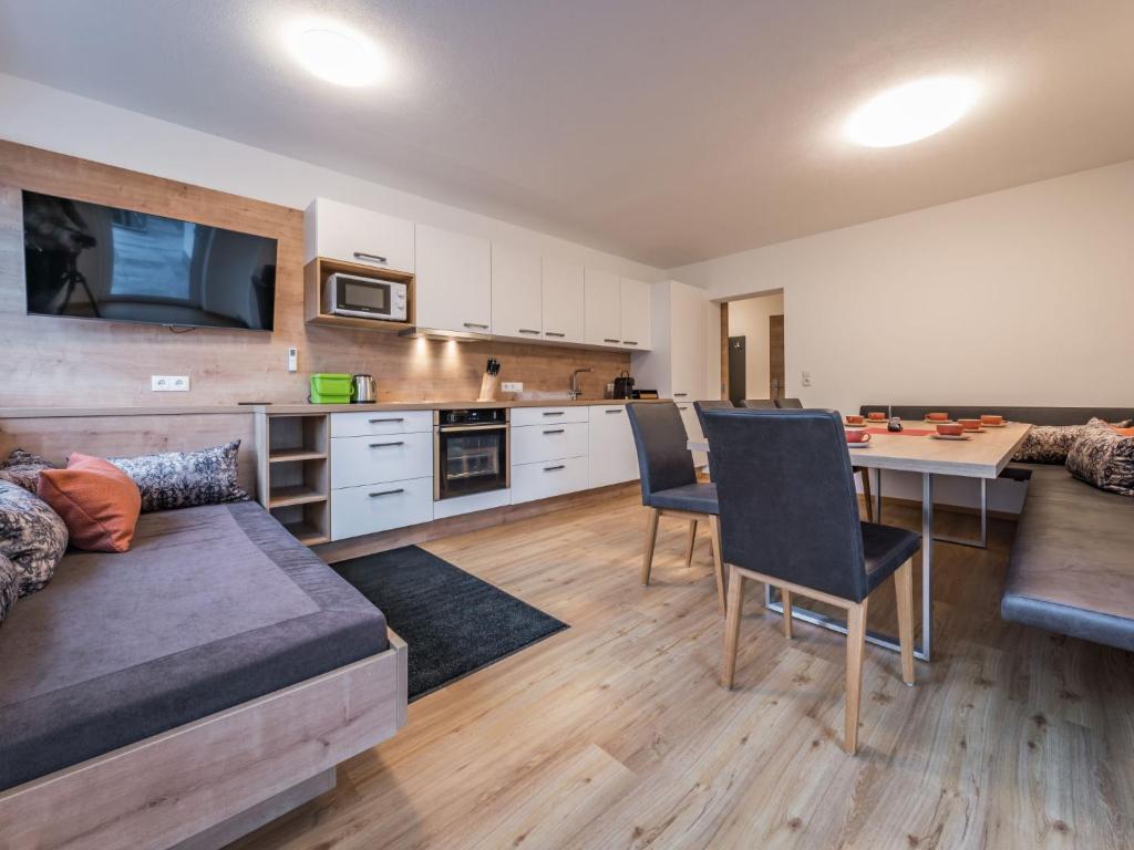 Kuchyň nebo kuchyňský kout v ubytování Apartment Montec Apart 2 by Interhome