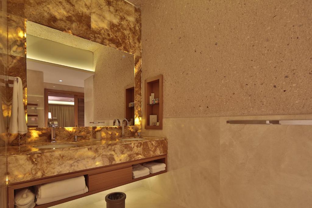 Ariana Sustainable Luxury Lodge - Special Category - Cappadocia - Suite Grotte Lit King-Size Avec Baignoire Spa