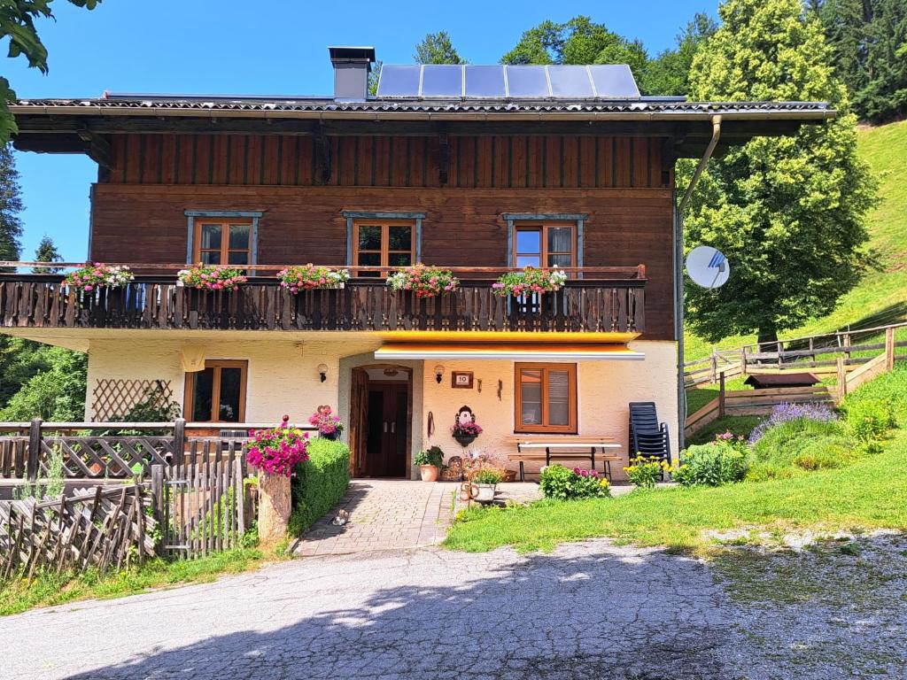 Budova, v ktorej sa apartmán nachádza