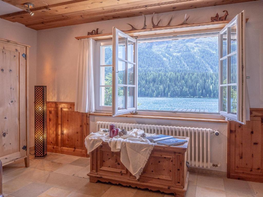 Fotografie z fotogalerie ubytování Apartment Chesa Anemona al Lej by Interhome v destinaci St. Moritz