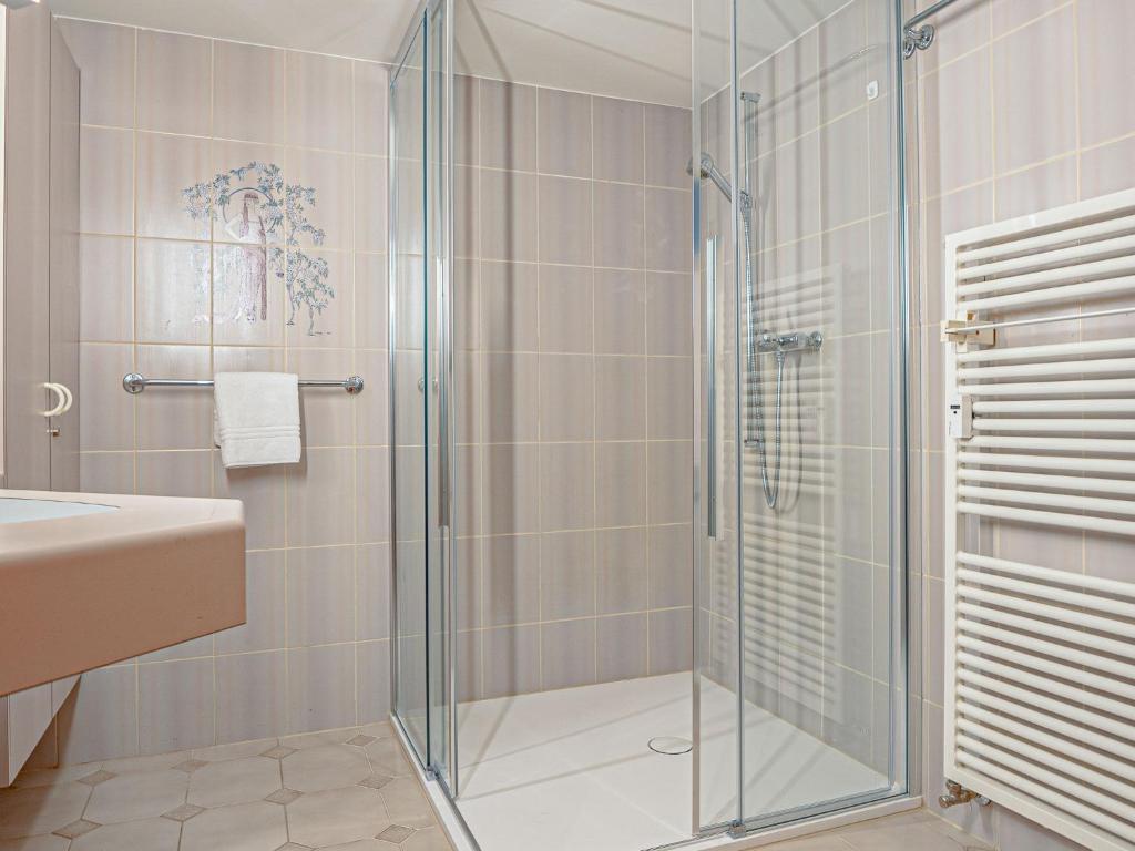 Koupelna v ubytování Apartment Chesa Anemona al Lej by Interhome