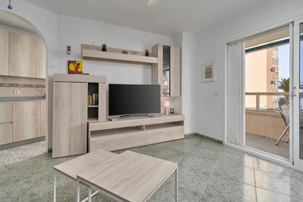 TV a/nebo společenská místnost v ubytování Apartamento Familiar Torrox A65