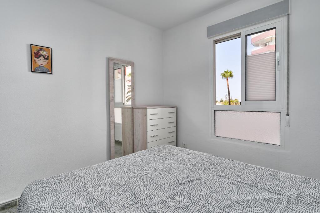 Postel nebo postele na pokoji v ubytování Apartamento Familiar Torrox A65