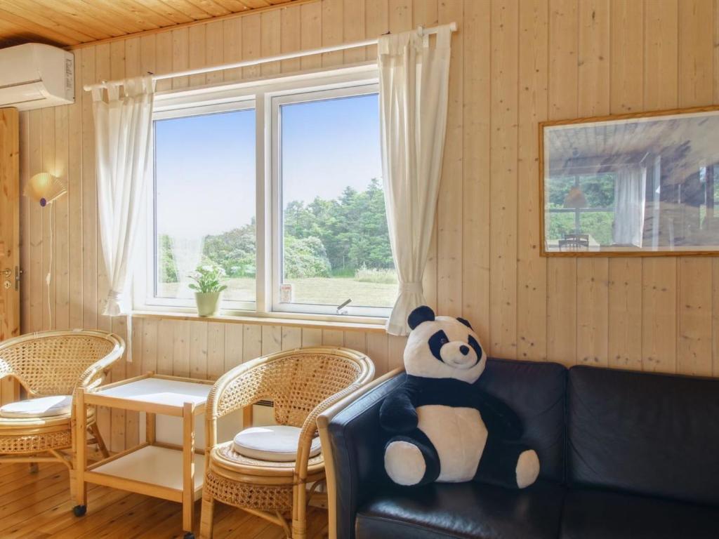 Posezení v ubytování Holiday Home Frellef - 491m from the sea by Interhome