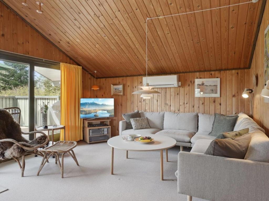 Posezení v ubytování Holiday Home Winter - 500m from the sea by Interhome