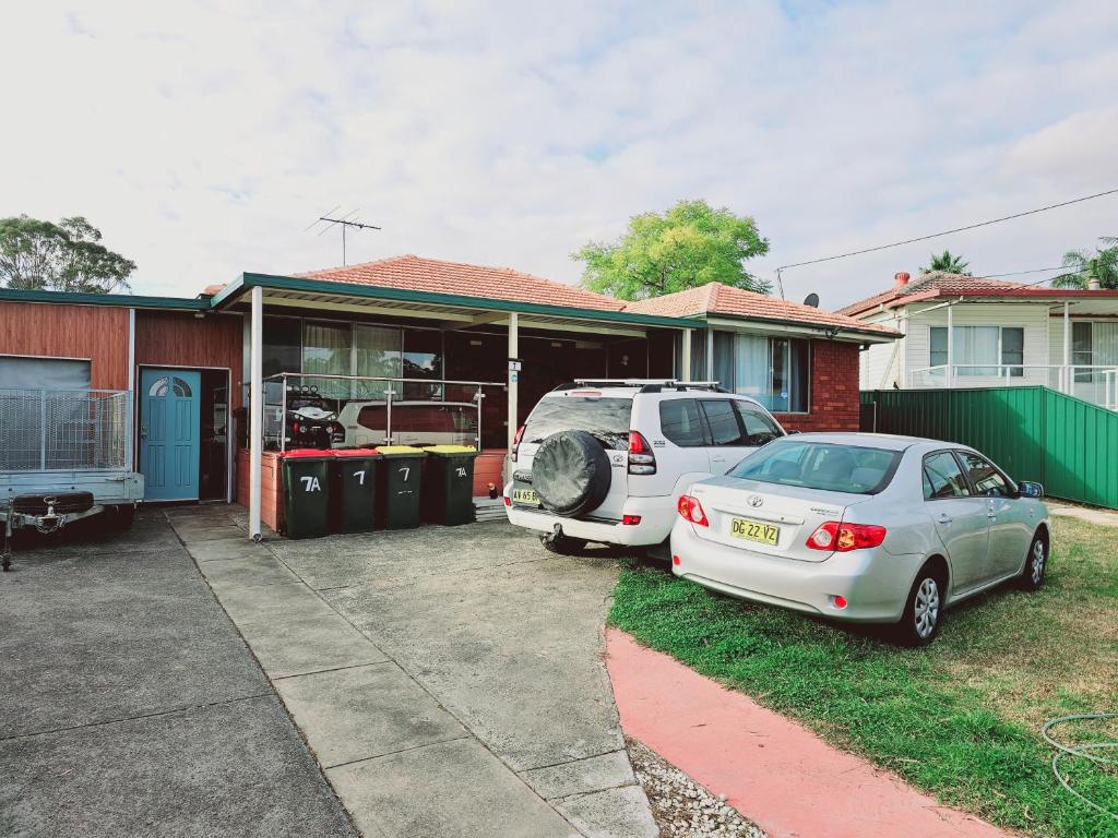Room with, shared bathroom, Doonside (updated prices 2024)