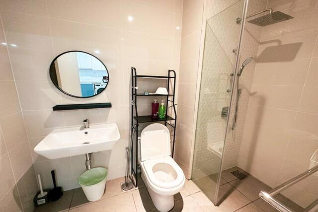 Continew Residence Cozy Suite by GUESTONIC - One-Bedroom Apartment