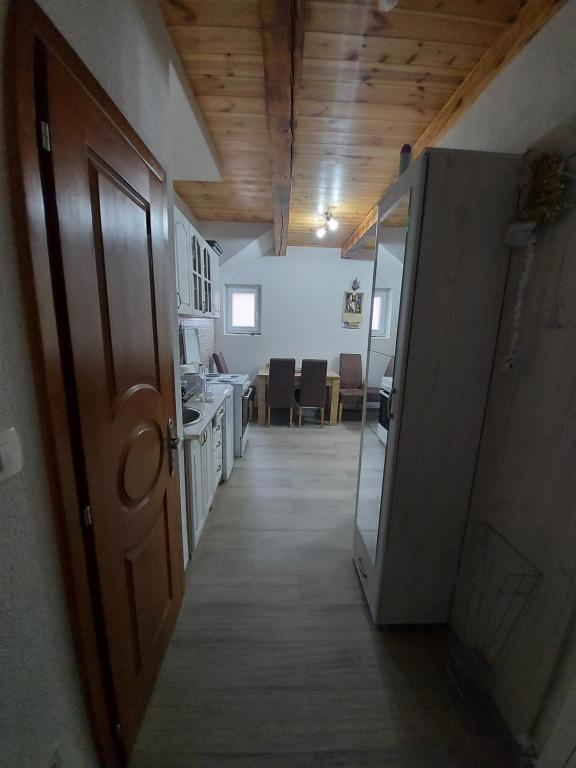 TV a/nebo společenská místnost v ubytování Apartmani Popovic Lux