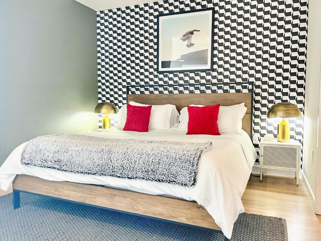 The Overlook at City View - Apartments.com - Hidden Gem Apartments With A View Of The City