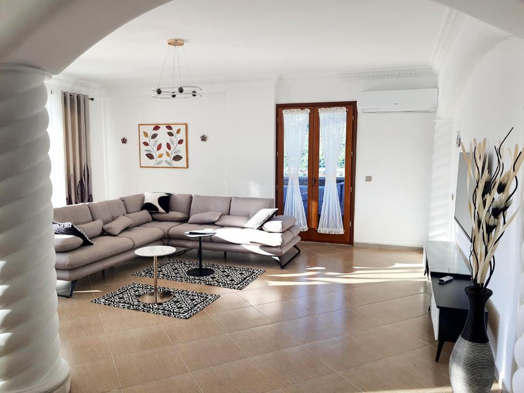 Magnolia Luxury Penthouse - Imazhi 1