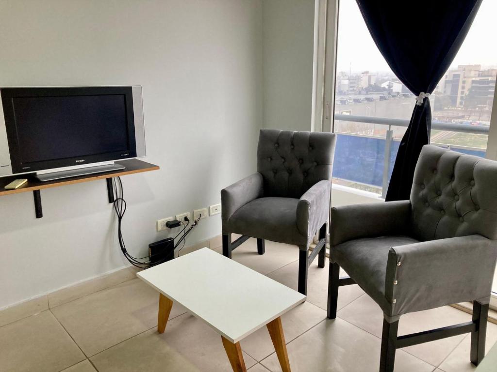 7-Exclusivo monoambiente en Moron centro