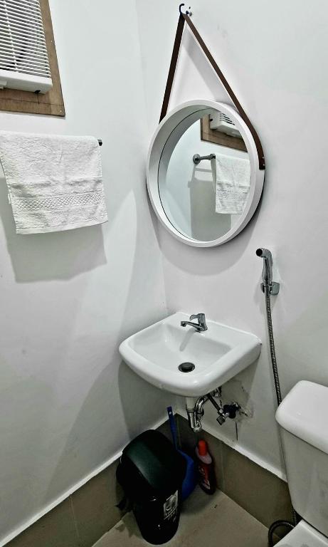 Koupelna v ubytování Cassie Homestay - Yuna Door 2 - Furnished Home in Butuan