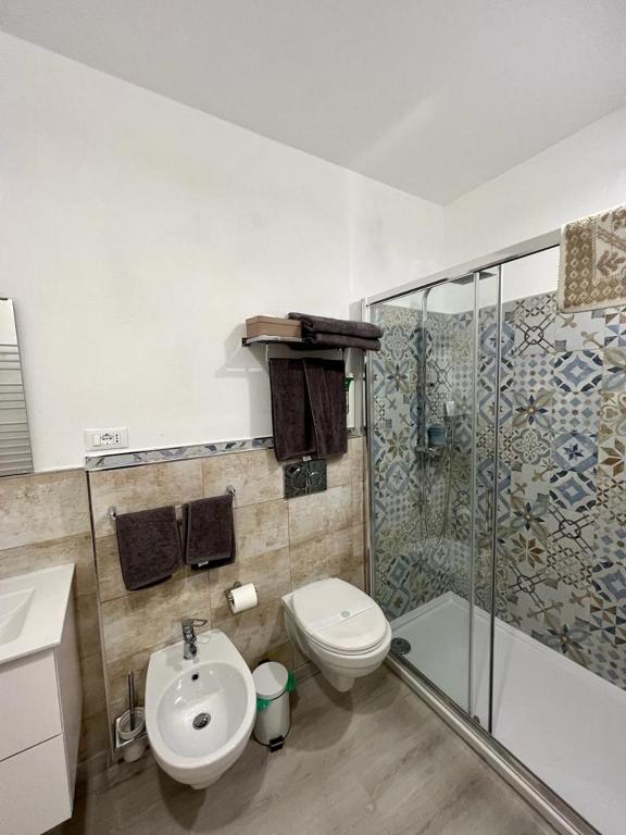 Gemy - Double Room With Private Bathroom