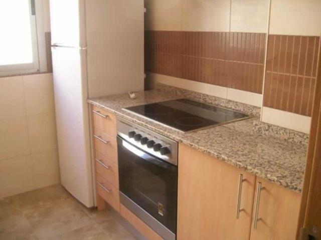 Kuchyňa alebo kuchynka v ubytovaní Apartamentos Albamar II