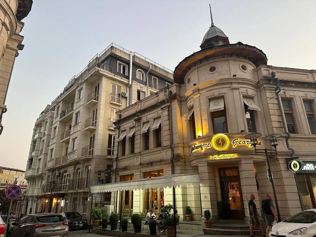 Edifici on està situat l'hostal o pensió
