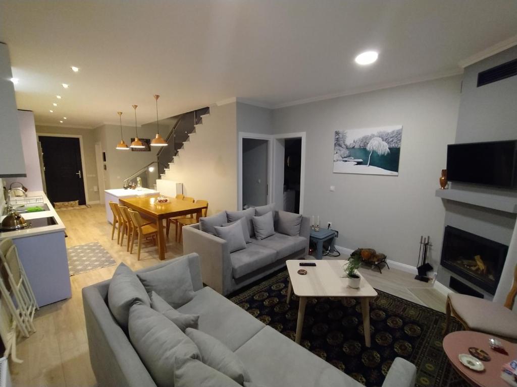 TV a/nebo společenská místnost v ubytování Marena B&B