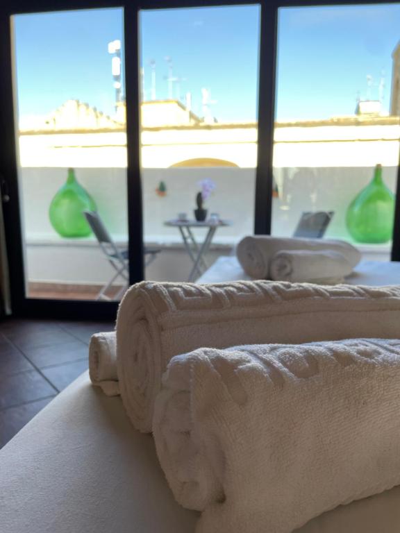 WineExperience- WINE&JACUZZI SUITE - Monolocale Con Balcone