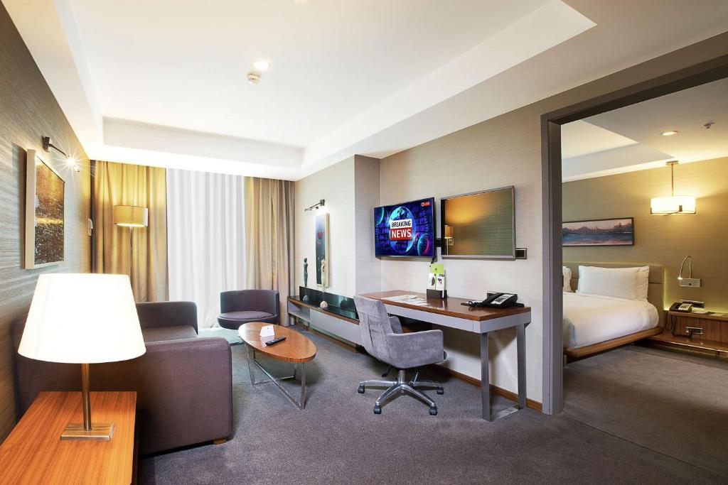 DoubleTree By Hilton Istanbul - Old Town - King Suite