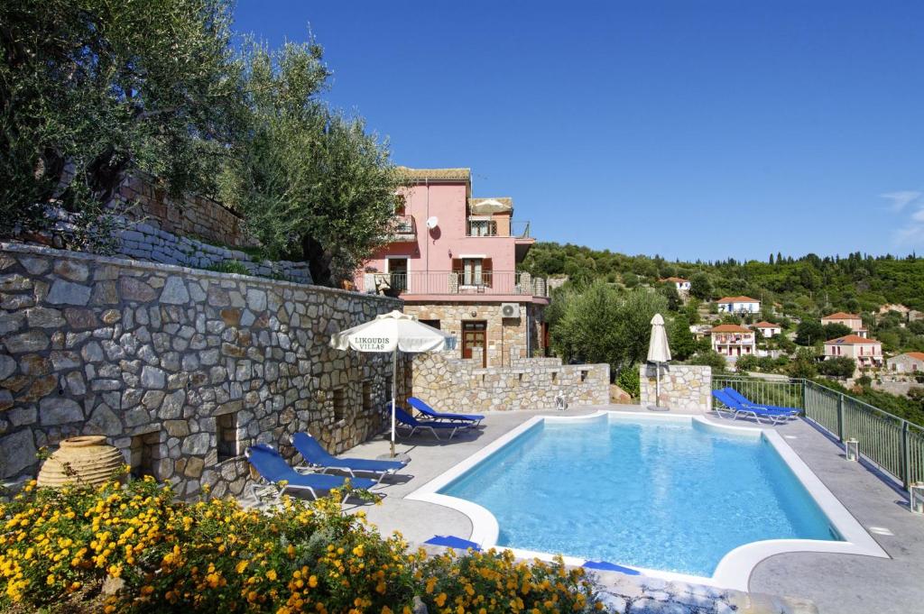 Bazén v ubytování Likoudis Villas Suites ,on the Kioni,Ionian Islands Ithaca, nebo v jeho okolí