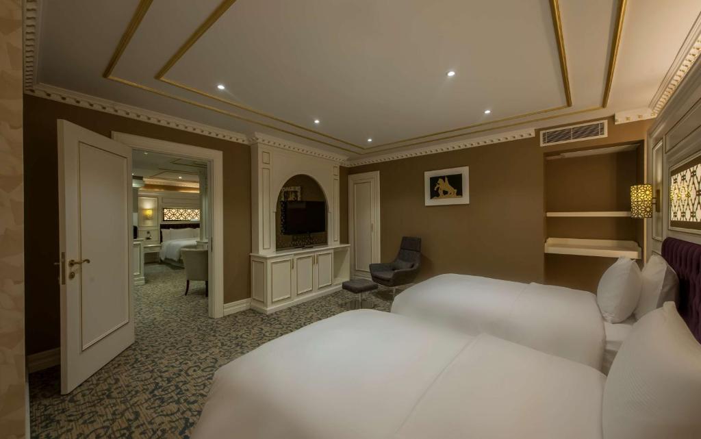 Postel nebo postele na pokoji v ubytování Doubletree By Hilton Elazig
