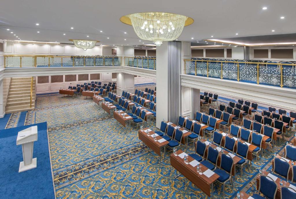 Konferenční prostory v ubytování Doubletree By Hilton Elazig