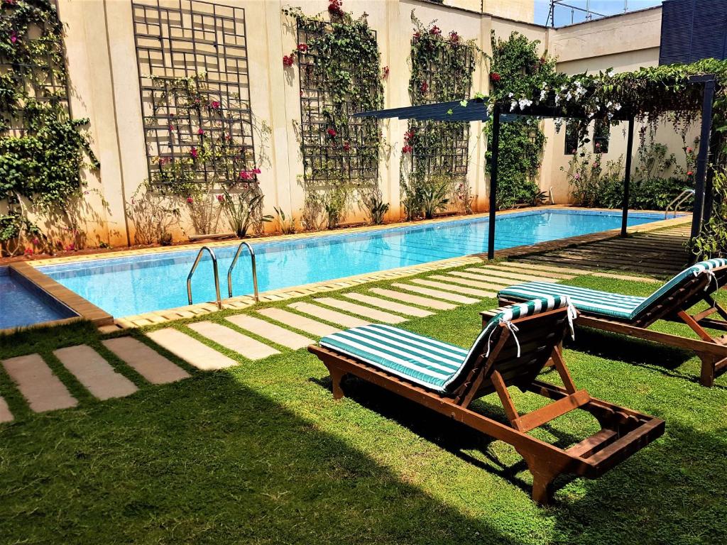 Bazén v ubytování DoubleTree by Hilton Nairobi nebo v jeho okolí