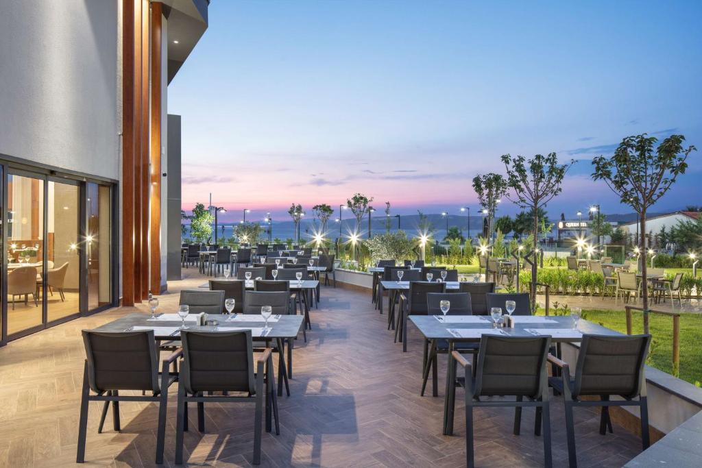 Restaurace v ubytování Doubletree By Hilton Canakkale