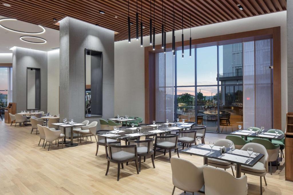 Restaurace v ubytování Doubletree By Hilton Canakkale