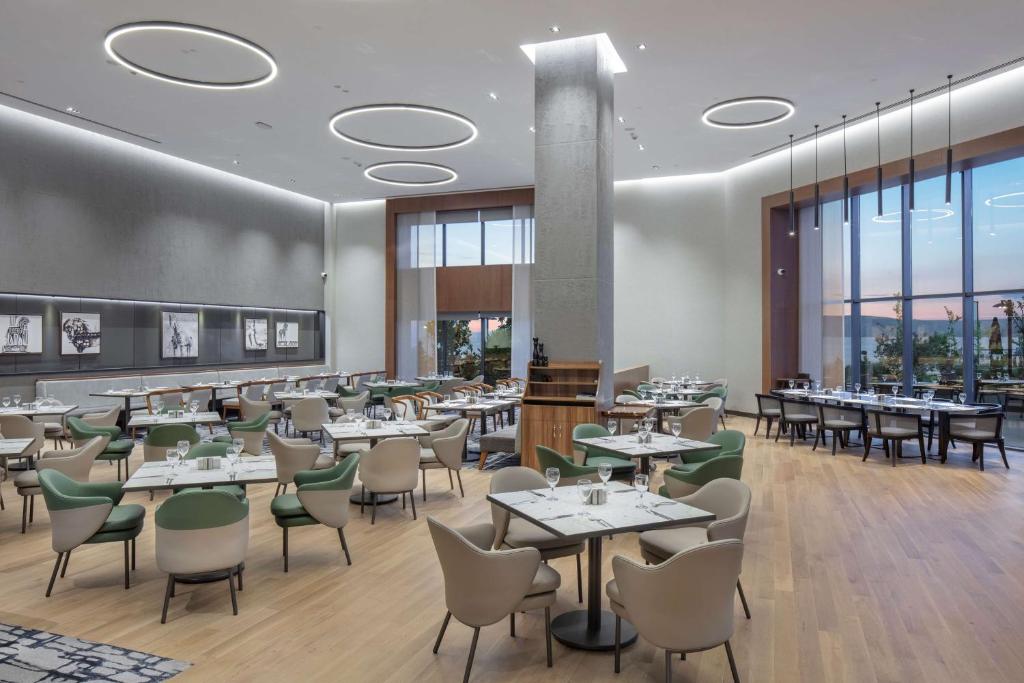 Restaurace v ubytování Doubletree By Hilton Canakkale