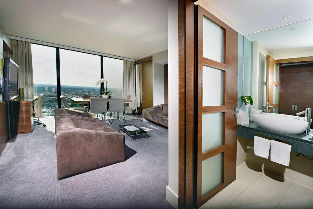 Posezení v ubytování Hilton Manchester Deansgate