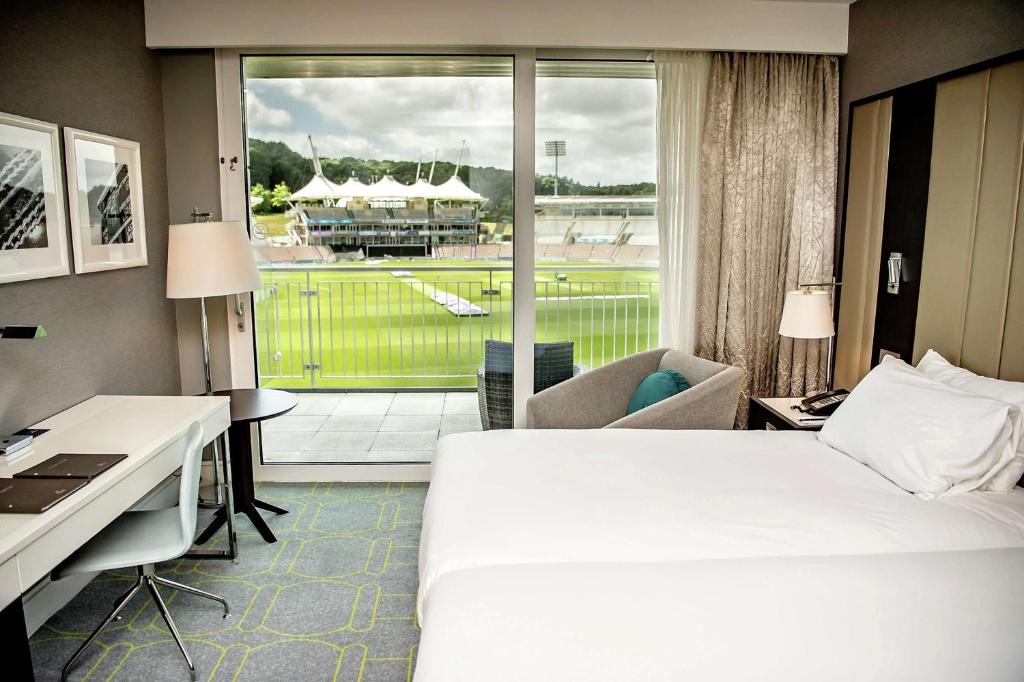 Hilton Southampton - Utilita Bowl - 