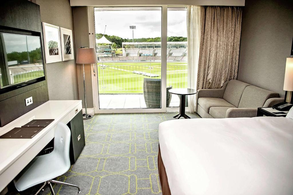 Hilton Southampton - Utilita Bowl - 