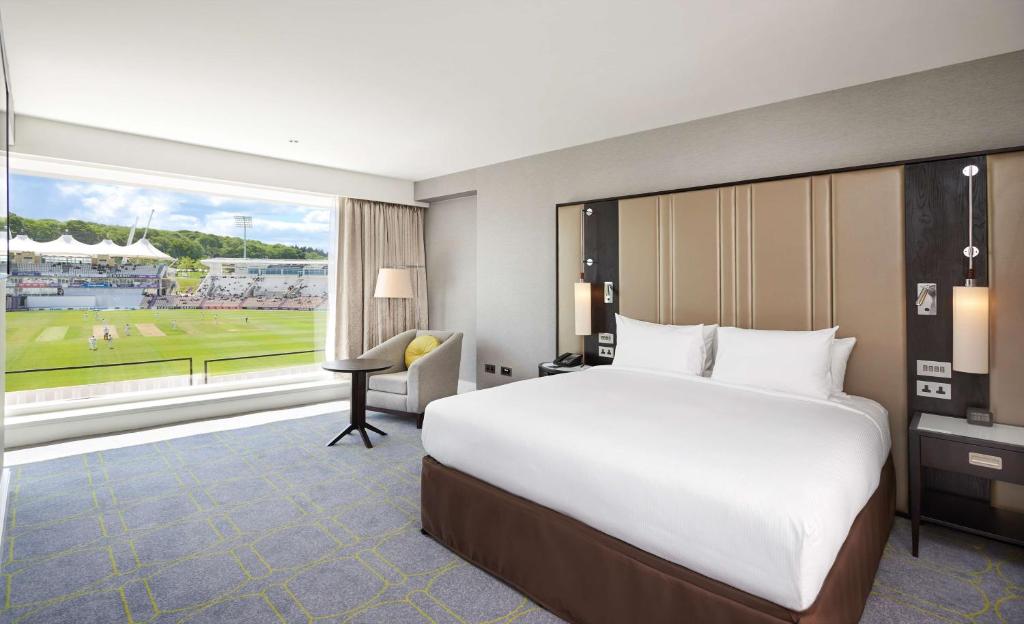 Hilton Southampton - Utilita Bowl - 