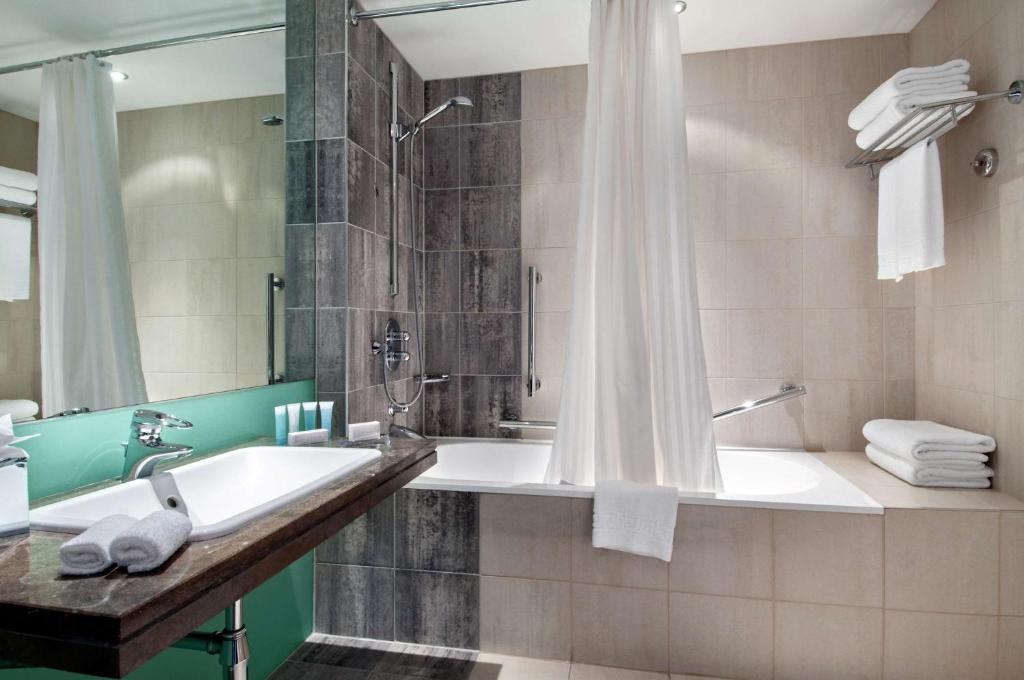 Hilton London Canary Wharf - Resim 29