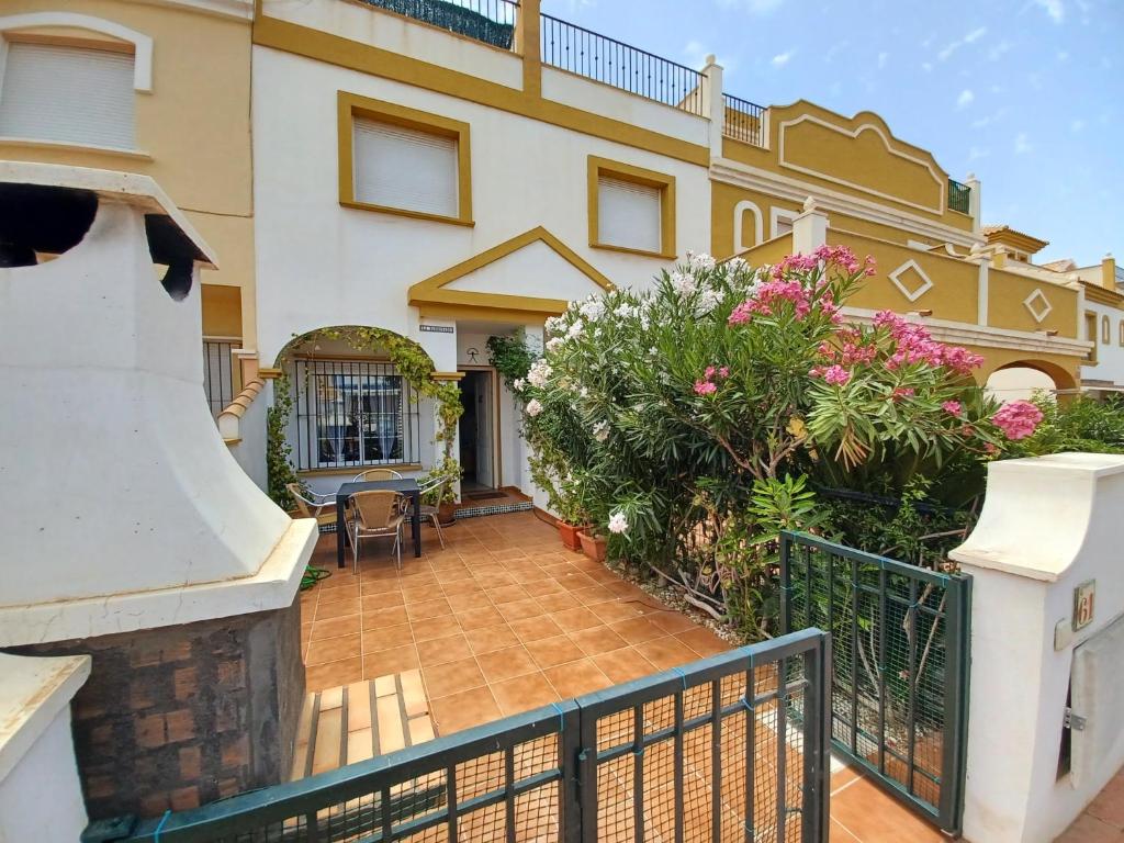 Fotografie z fotogalerie ubytování AS006 Madrugada 2-Bedroom Calas del Pinar v destinaci San Juan de los Terreros