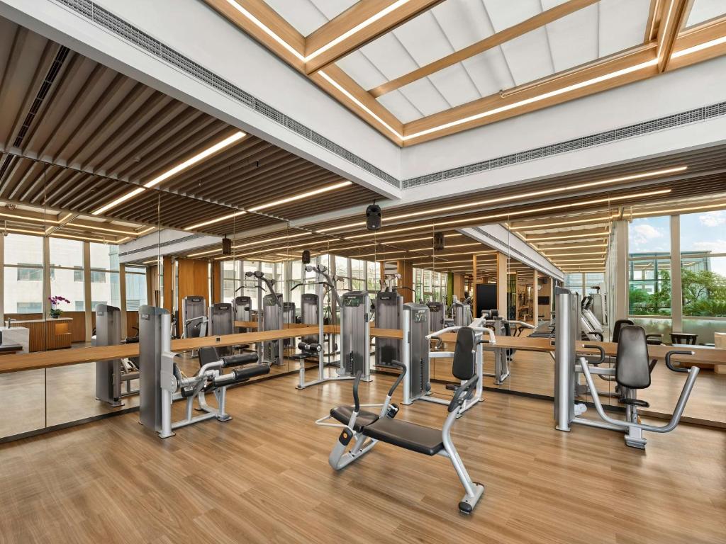Fitness centrum a/nebo fitness zařízení v ubytování Hilton Shanghai Hongqiao