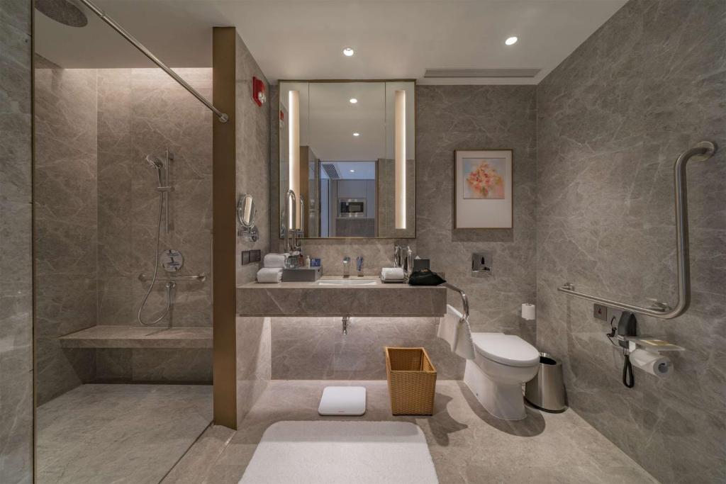 Koupelna v ubytování DoubleTree By Hilton Shenzhen Nanshan Hotel & Residences