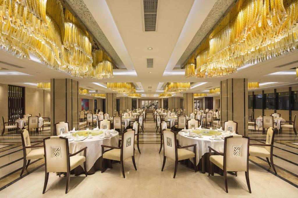 Posezení v ubytování Hilton Foshan - Close to Lecong International Furniture Mall