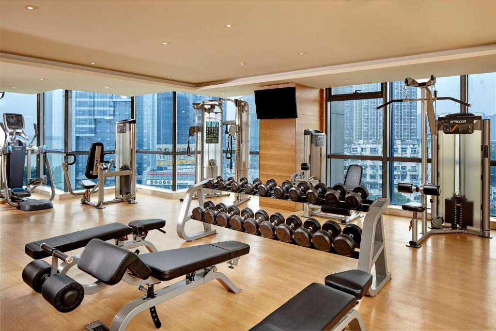 Fitness centrum a/nebo fitness zařízení v ubytování DoubleTree by Hilton Wuhu