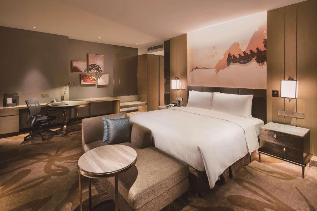 Hilton Shenyang - Habitación Deluxe King