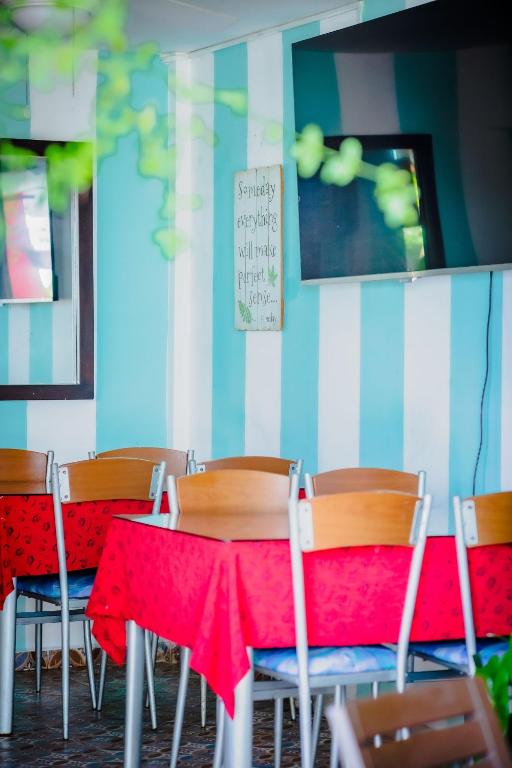 TV a/nebo společenská místnost v ubytování Hostal Antares