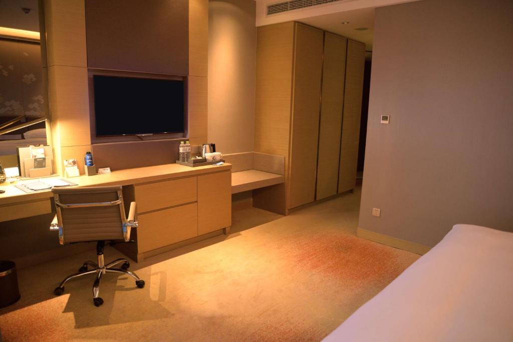 Hilton Yantai - King Room