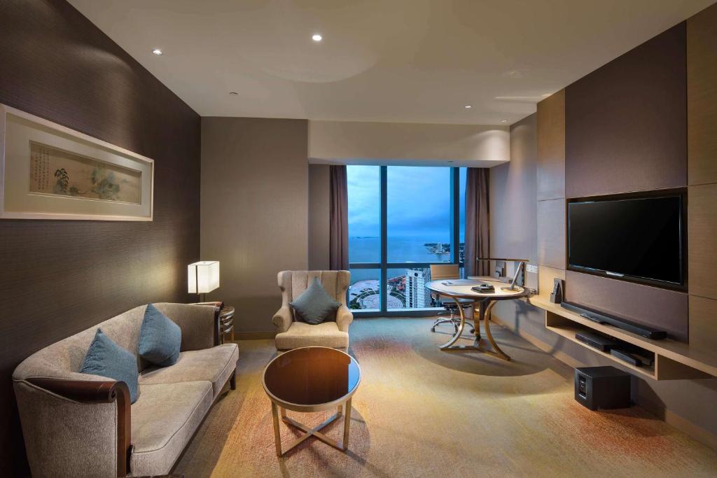 Hilton Yantai - One-Bedroom King Suite