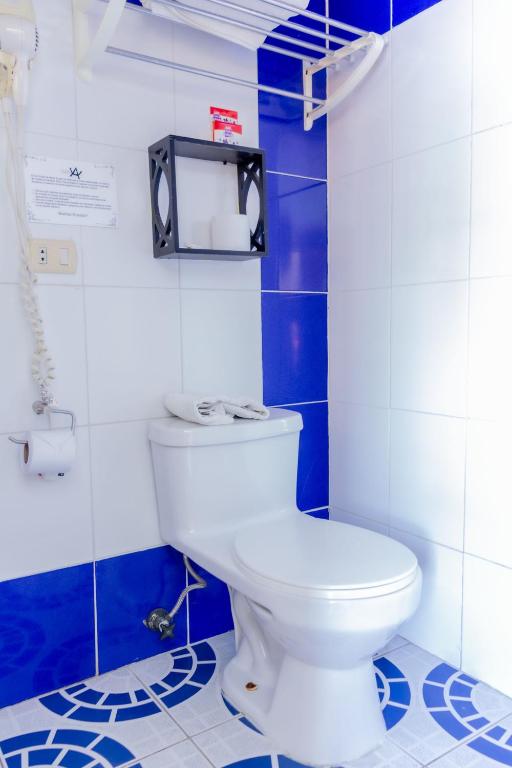 Koupelna v ubytování Hostal Antares