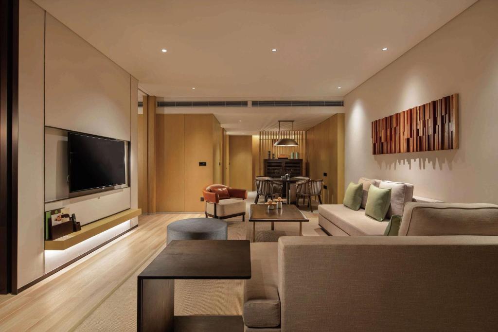 Doubletree Resort By Hilton Hainan - Xinglong Lakeside - Suite De Lujo Con Vista De Jardín