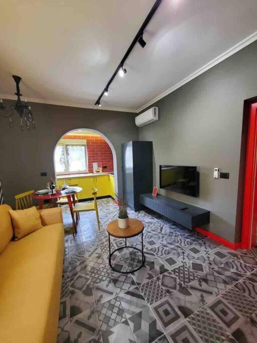 EMOJI house - Imazhi 5