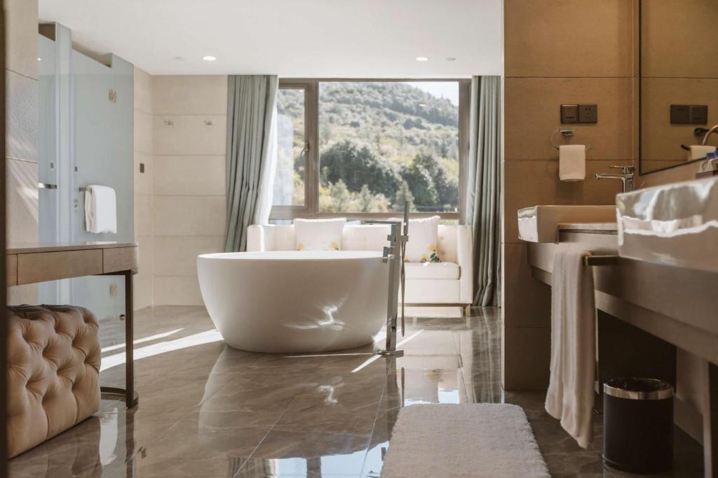 Posezení v ubytování Hilton Lijiang