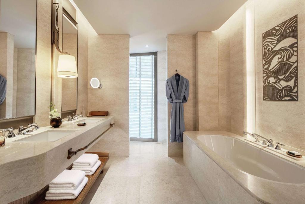 Waldorf Astoria Bangkok - 17