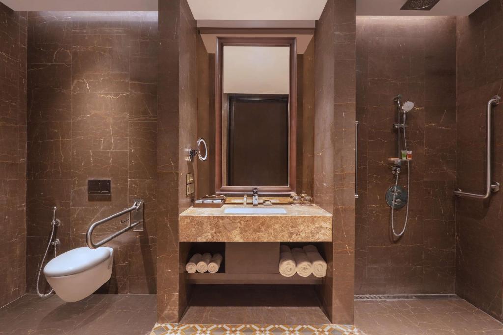 Koupelna v ubytování Hilton Goa Resort Candolim
