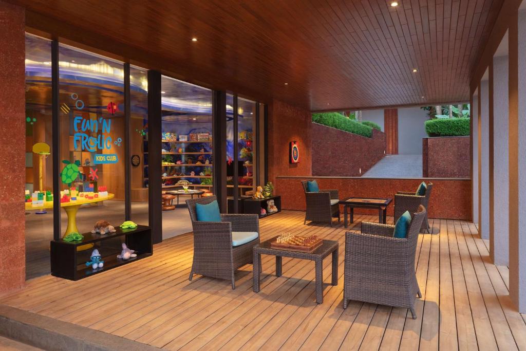 Posezení v ubytování Hilton Goa Resort Candolim
